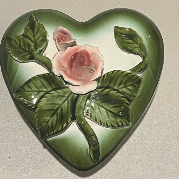 Royal Sealy Vintage‎ 1950s Heart  Pink Roses Covered Trinket Box Japan - Picture 1 of 15
